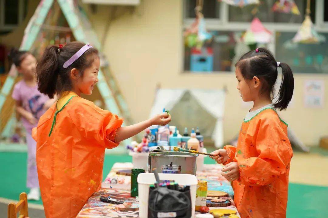 幼儿园户外环境图片_幼儿园户外图片大全卡通图片_幼儿园户外图画