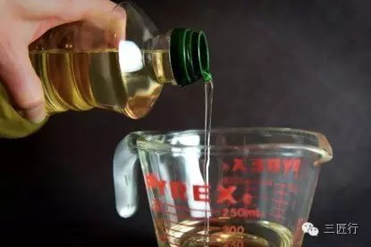 家庭食用油用什么油健康_家庭常用食用油_日常家庭食用什么油好